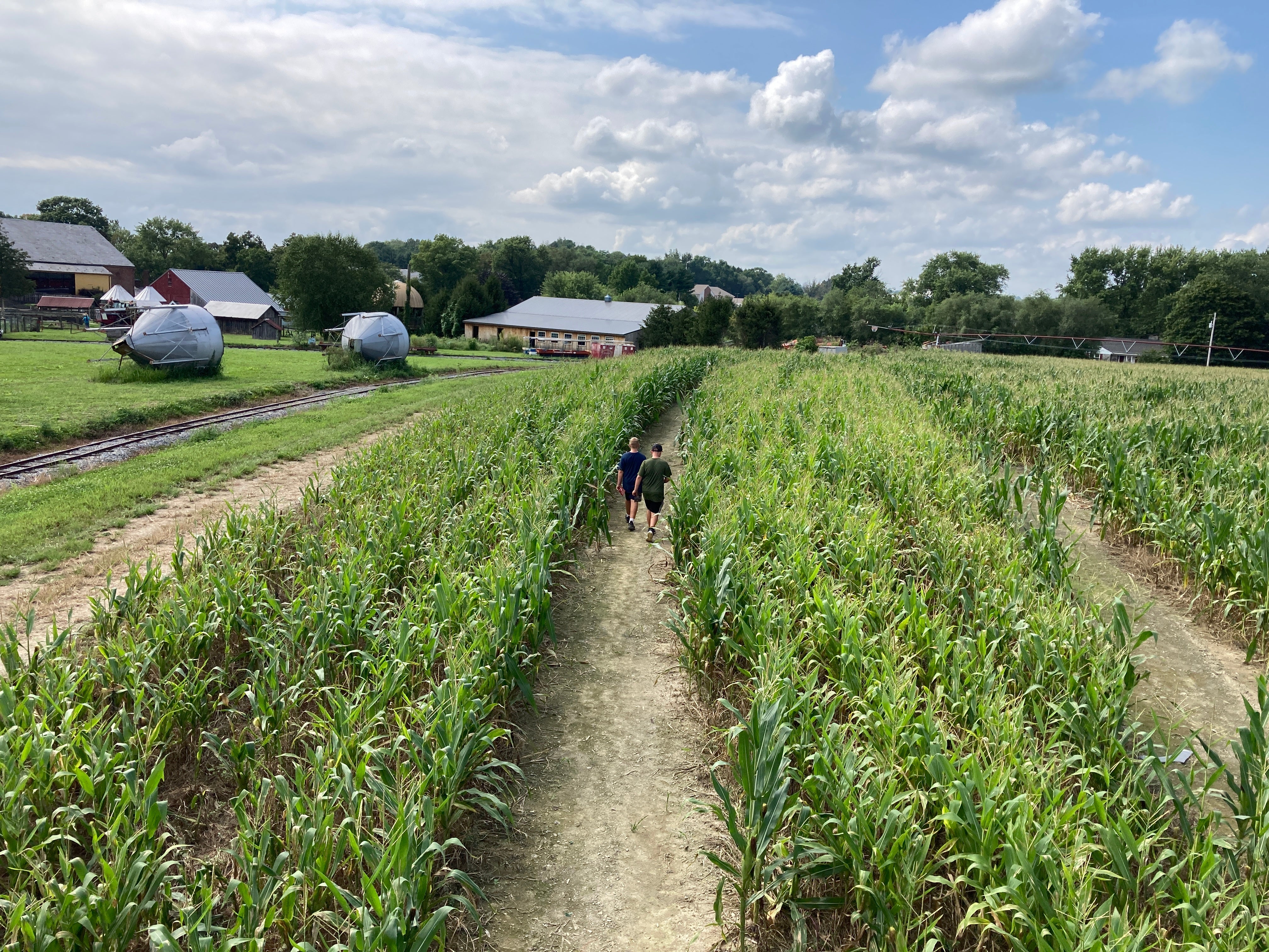 About Us – CountryBarnMarket